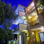 Luxury Fotini Apart-hotel 4*