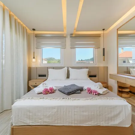Apart-hotel Luxury Fotini 2*