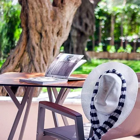 Luxury Fotini شقة فندقية لايميناس