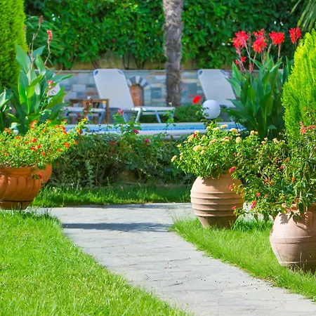 Luxury Fotini Aparthotel