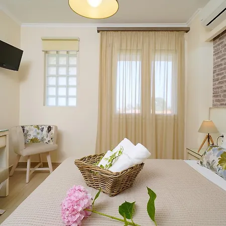 Luxury Fotini 2* Liménasz