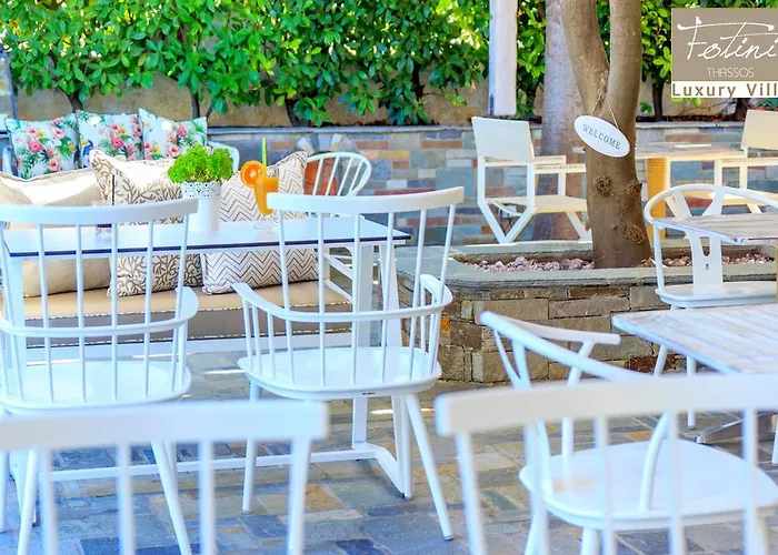 Hotel de apartamente Luxury Fotini 4*